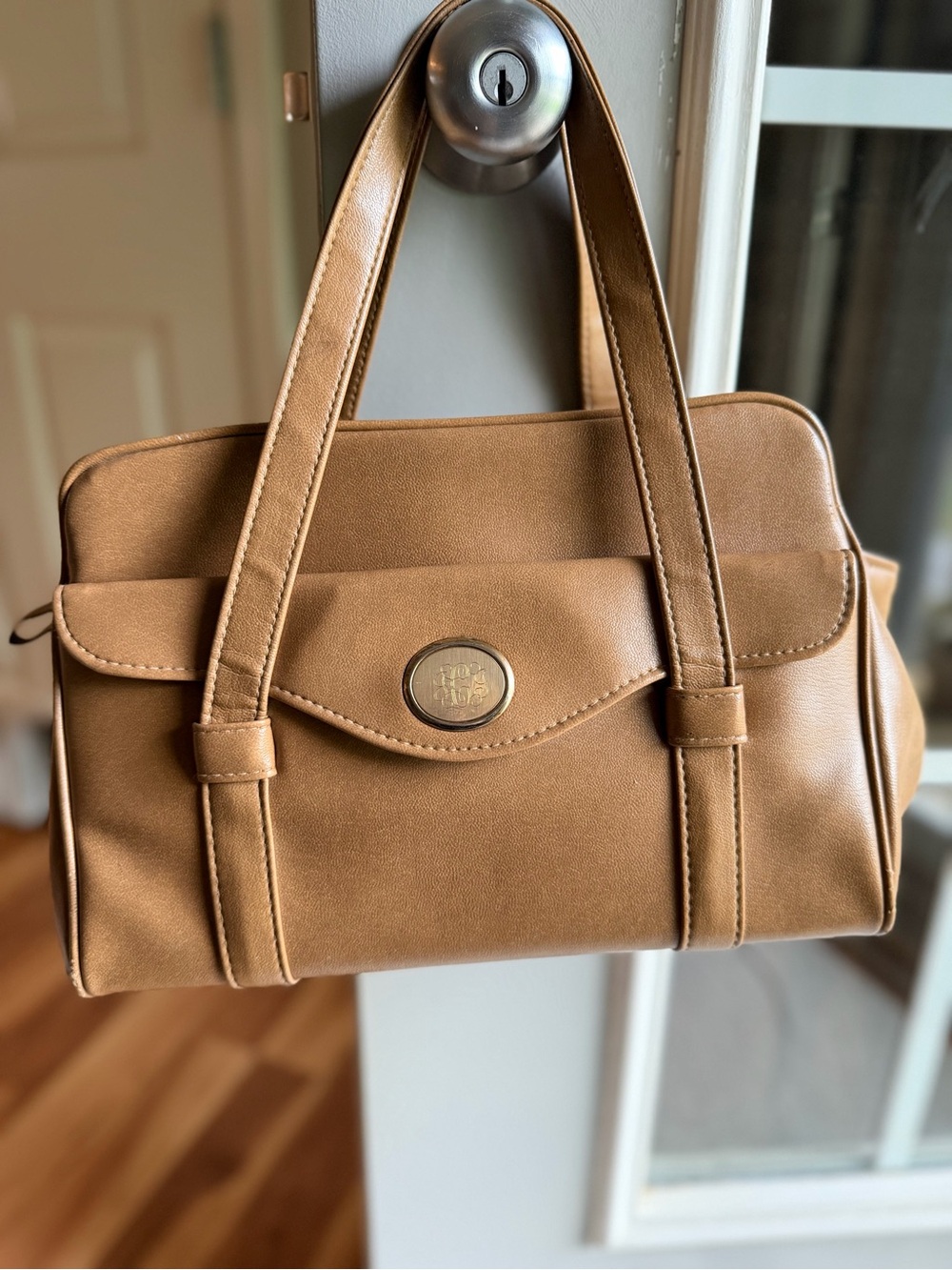 JJC Tan Hand Bag